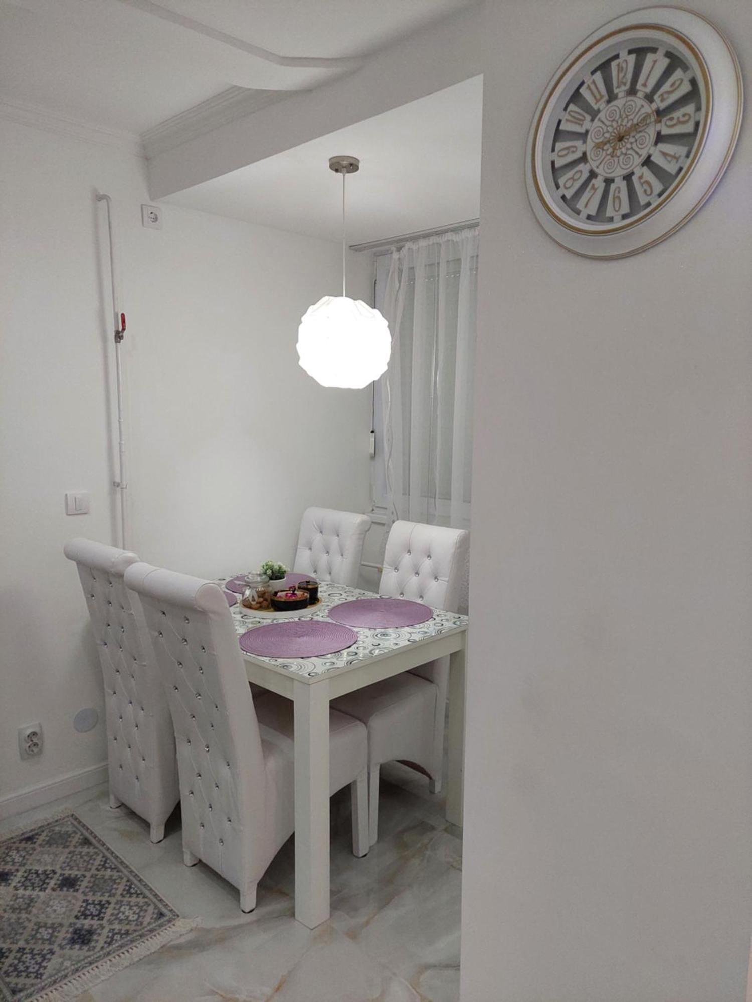 Apartman Star Lux Kula Exterior photo